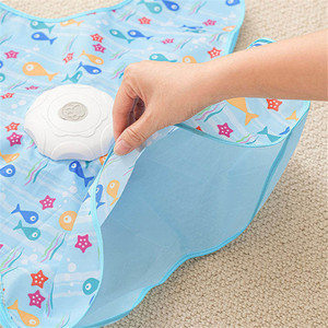 Alfombra <span class=keywords><strong>de</strong></span> Juego Interactiva <span class=keywords><strong>para</strong></span> <span class=keywords><strong>Gatos</strong></span> con Plumas, Juguete Automático con Giro <span class=keywords><strong>de</strong></span> 360 Grados °   Juguete Eléctrico <span class=keywords><strong>para</strong></span> <span class=keywords><strong>Gatos</strong></span> con Movimiento Aleatorio <span class=keywords><strong>para</strong></span> Cazar y Disimular - Product Image 5
