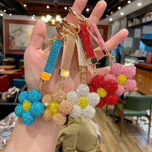 キラキラクリスタルラインストーンデイジーフラワーチャームキーホルダーペンダントキュートなひまわりサンフラワーストラップキーチェーンバッグチャームアクセサリー - Product Image 6