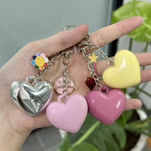 Kemasan Wadah Lip Balm Bentuk Hati Kosong, Kotak Lip Gloss dengan Liontin, Wadah Makeup Blush On, Wadah Makeup Lip Cream, Wadah Makeup Eye Shadow - Product Image 2