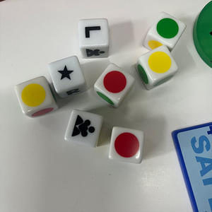 Cartes à jouer rondes en plastique personnalisées pour enfants, transparentes, imperméables, avec emballage en <span class=keywords><strong>tube</strong></span> en papier, boîte cadeau - Product Image 4