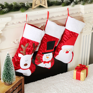 Chaussette de Noël écologique en velours pelucheux brodée, motif bonhomme de neige et Père Noël, sac à bonbons rouge, décoration pour cheminée et arbre, sac cadeau de chevet - Product Image 4