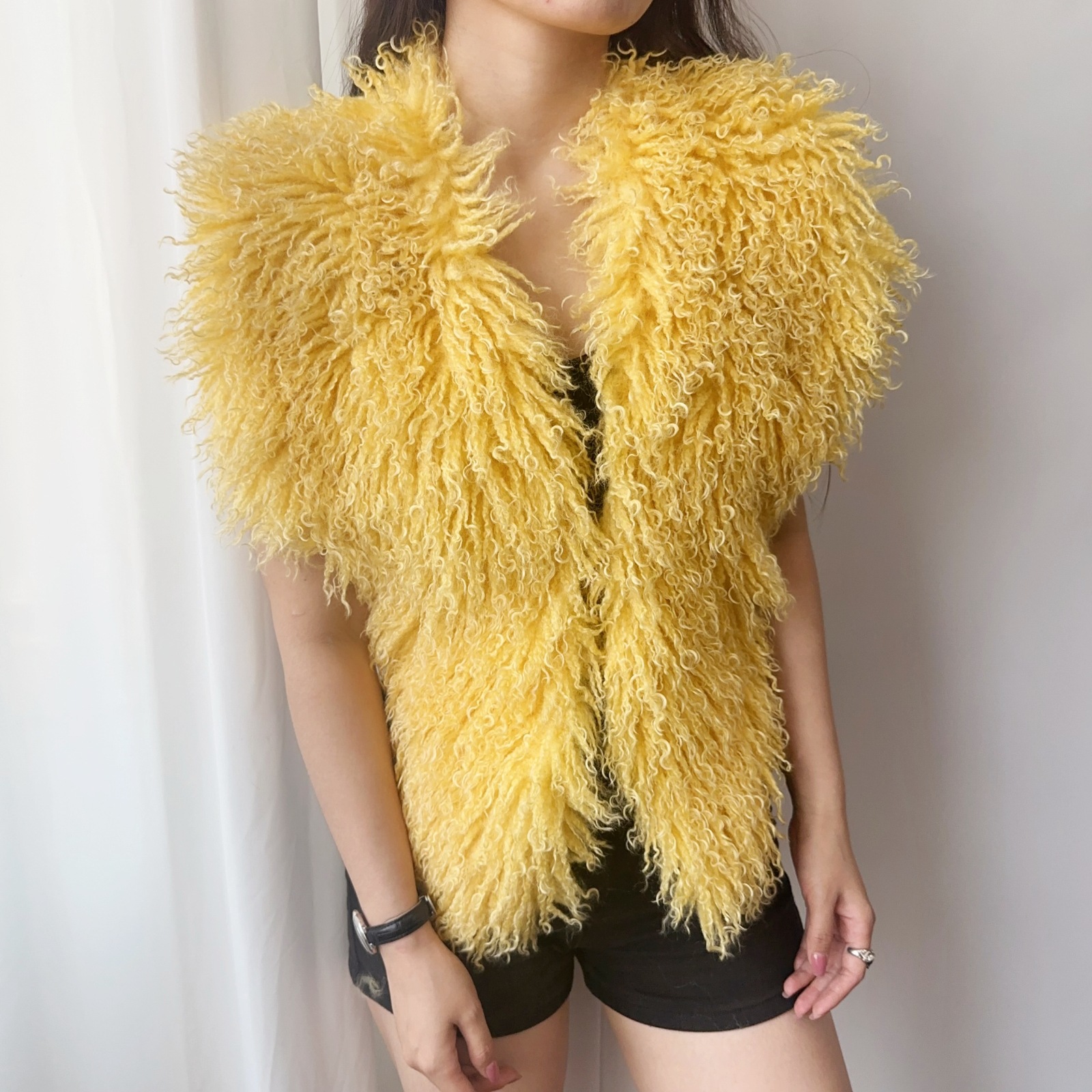 Jaune poussin