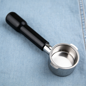 Portafiltro sin Fondo de Acero Inoxidable de Diseño de Lujo Altamente Pulido, Reutilizable y Ecológico de 51 mm para Espresso, 2 Orejas - Café - Product Image 4