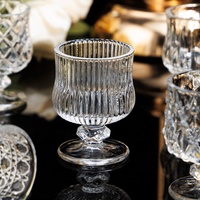 Verres à shot gaufrés de 1,5 oz avec pied, mini-gobelets de dégustation de whisky