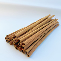 Cannelle de Chine de qualité supérieure à prix compétitif, épices et herbes simples, bâtonnets de cannelle décoratifs les plus longs pour la cuisine