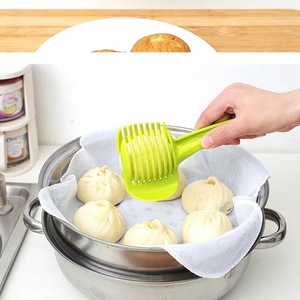Fruit Divider Plastic Lemon Slicer Green Multi Function Household Tool For Citrus And Vegetables - Product Image 3
