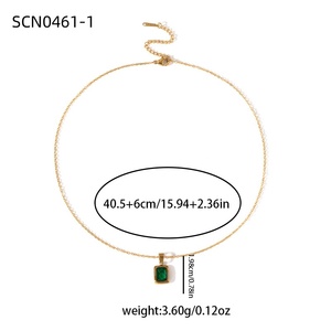 Collar con colgante de circón cuadrado multicolor de acero inoxidable dorado que no se decolora a la moda de lujo ligero para mujer - Product Image 6