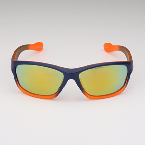 Gafas de sol deportivas de plástico para niños, protección UV400 100%, OEM, gran venta, certificación CE, varios colores opcionales - Product Image 3