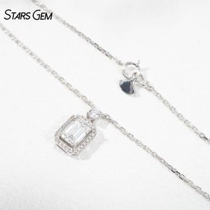 StarsGem Collier Pendentif Bouteille de Parfum en Or Massif 18K Plaqué Rhodium avec Diamant de Laboratoire 1,5 carat Taille Émeraude Sertissage Halo Classique - Product Image 5