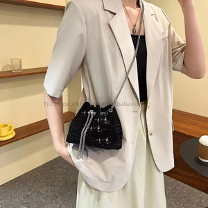 Sac à main seau pour femme, nouveau modèle, à prix abordable, avec chaîne et perles, pochette de soirée, sac de mariage, fournisseur Tanjing - Product Image 2