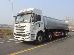 <span class=keywords><strong>Camion</strong></span>-citerne de transport de liquides pour champs pétrolifères et mines, capacité 30 m³ - Product Image 1