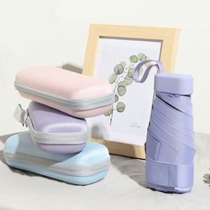 Paraguas Compacto Manual con Protección UV, Diseño Plegable de Cinco Secciones, con Bolsa de Viaje con Cierre de Eva, para Protección Solar y contra la Lluvia - Product Image 1