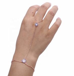 Pulsera de cadena larga con dije de ojo turco redondo personalizado de fábrica y anillo de mano esclava - Product Image 1