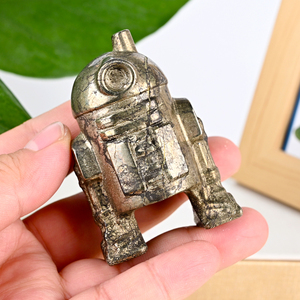 Groothandel Natuurlijke Helende Steen Kristal Sculpturen Mineraal Edelsteen Pyriet Robot Kristallen Houtsnijwerk Voor Desktop Decoratie - Product Image 1