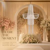 Rideau de perles en cristal décoratif avec cadre métallique, design en cascade superposée - Chandelier romantique et élégant pour mariage