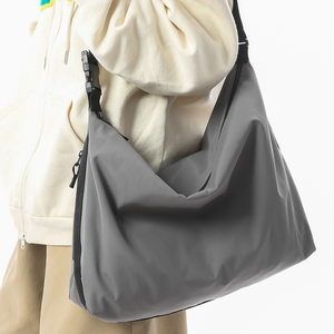 Nouveauté 2025 : Sac en nylon élégant résistant à l'eau, couleur unie, style rétro décontracté, léger, sac à bandoulière - Product Image 2