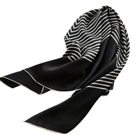 Écharpe en soie imprimée numériquement, noir et blanc, écharpes en soie personnalisées, écharpes carrées en satin 90x90
