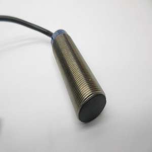 XS1M18PA370L1 12-48vdc nuovo originale pronto per la spedizione, controllore PLC per automazione industriale - Product Image 1