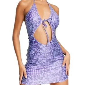 2024 personnalisé été Sexy dos nu robe découpée Mini en violet Croc imprimé décontracté Club femme robe