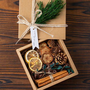 Juego de Velas Aromáticas Estilo Mori Nórdico, Literario, Simple, con Flores Secas, Embalaje de Papel Kraft Hecho a Mano, para Cumpleaños, Día de la Madre - Product Image 4