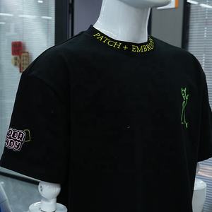 Camiseta de Cuello Redondo para Hombre, Bordado 3D Personalizado de Alta Calidad, 305 GSM, Fabricantes, 100% Algodón, Estilo Urbano - Product Image 4