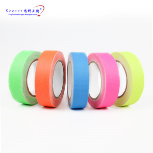 <span class=keywords><strong>Ruban</strong></span> adhésif fluorescent réactif à la lumière noire, <span class=keywords><strong>ruban</strong></span> en tissu néon, <span class=keywords><strong>ruban</strong></span> fluorescent UV pour la décoration, la scène, le théâtre - Product Image 5