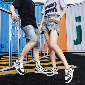 Chaussures de sport et de loisirs populaires taille 46+, avec surface en cuir respirant, style coréen, chaussures blanches pour femmes - Product Image 2