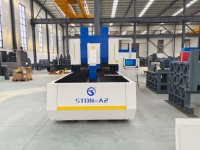Centre de pliage haute vitesse pour les boîtiers d'éclairage LED et les cadres de signalétique
