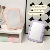 Miroir de maquillage en plastique éclairé sur pied personnalisé avec logo, pliable, à suspendre, simple face, pour étudiants