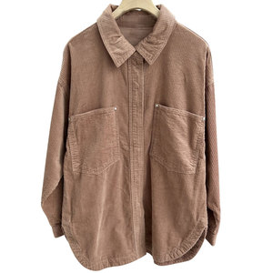 Camicette di velluto a coste da <span class=keywords><strong>donna</strong></span> su misura OEM camicie Oversize a maniche lunghe marroni a maniche lunghe con collo alto top Casual autunno inverno - Product Image 1