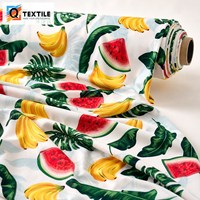 Tissu jersey léger en coton 95% et élasthanne 5% avec imprimé fruits aquarelle