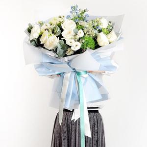 Papier d'emballage pour fleurs de la Saint-Valentin chinoise, nouveau, coréen, imperméable, en résine recyclable, papier Nosa, avec ligne magnétique pour bouquets, vente en gros - Product Image 2