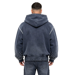 Fabricante de Sudaderas con Capucha Oversize de Estilo Urbano, con Letras de Pedrería, Efecto Desgastado, de Gramaje Pesado y Lavado Vintage, para Venta al por Mayor - Product Image 3