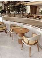 Restaurant à thème d'Asie du Sud-Est de style thaïlandais, sièges en banquette semi-circulaires, tables et chaises, ensemble en bois massif, capacité de 4 à 8 personnes, moderne