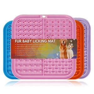 Tapis de toilette pour animaux de compagnie en silicone imperméable pour l'entraînement canin et la distribution de nourriture, vente en gros - Product Image 5