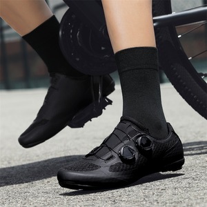 Chaussures de cyclisme/équitation en maille respirante et légère pour l'été, pour hommes et femmes, sans clips, pour vélo de route, commerce transfrontalier - Product Image 4