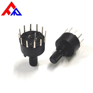 Interruptor Rotatorio Unipolar Multivoltaje de Alta Estabilidad con Eje Moleteado Aislado y Selector de Posición 16mm -10~+70 - Product Image 3