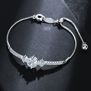 Bracciale in Argento 925 con Cristalli, Placcato in Rodio, Catena con Incastonatura a Griffe, Stile Classico per Uso Quotidiano Femminile - Product Image 1