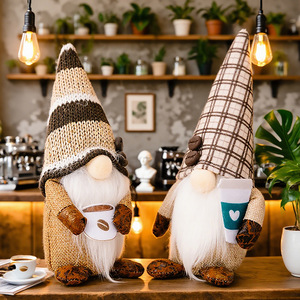 หมวกคนสูงวัยทำจากผ้าลายตารางหมากรุกแบบทันสมัยหมวกผ้าฝ้ายแบบถือด้วยมือสำหรับงานเทศกาลกาแฟของเล่นตุ๊กตาสำหรับบ้าน - Product Image 2