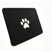 Tapis personnalisé en gros, tapis rectangulaire en polyester durable avec motif cœur pour la décoration intérieure