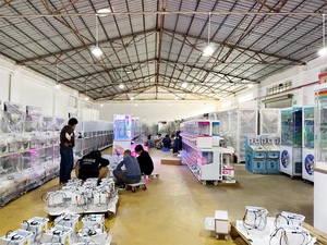 Macchina Acchiappa Peluche per Bambini, Design per Sala Giochi, in Promozione - Product Image 6