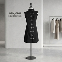 Robe d'automne sans manches style gothique médiéval vintage avec boucle métallique, chic dark-punk, col roulé, coupe trapèze ample
