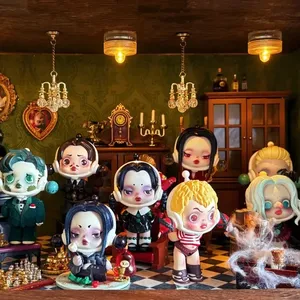 POP MART SKULLPANDA Serie <span class=keywords><strong>Familia</strong></span> <span class=keywords><strong>Addams</strong></span> Caja Sorpresa Coleccionable Figura Anime Adorable Adorno de Escritorio - Product Image 3