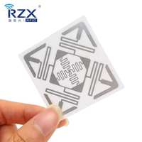 Autocollant RFID passif intelligent longue portée ISO18000-6C antenne 3D prix bon marché étiquettes UHF 860-960MHz pour la vente au détail/inventaire/chaîne d'approvisionnement