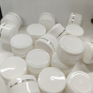 In Stock PP Cream <b>Jar</b> 50g 100g Round Shape White PP <b>Plastic</b> Face Cream <b>Jar</b> with Gold Edge - Product Image 5