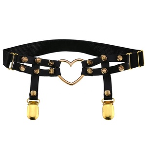 Ceinture de jarret <span class=keywords><strong>en</strong></span> cuir cloutée avec rivets <span class=keywords><strong>en</strong></span> forme de cœur dorés, style Punk Goth Harajuku, faite à la main, accessoire de mode, <span class=keywords><strong>chaîne</strong></span> de <span class=keywords><strong>cheville</strong></span> - Product Image 4