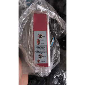 Sensor capacitivo tipo horquilla Leuze Electronic GK 14/24L, probado y en buen estado, usado. - Product Image 4