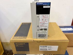 ไดรเวอร์รุ่น MR-J2S-70B-PZ009U653 รับประกันทั้งชุดเป็นเวลาหนึ่งปี MR-J2S-20A MR-J2S-20B - Product Image 3