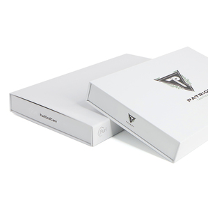 Custom White Hard <b>Paper</b> Cardboard Magnetic Flip Closure Rigid Gift <b>Box</b> with Inner Lining - Product Image 4