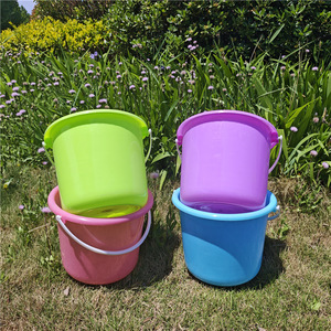 Cubos de Plástico Coloridos Portátiles para Uso Doméstico, Playa, Pesca, Arte y Estudio, 34 Colores Disponibles - Product Image 2